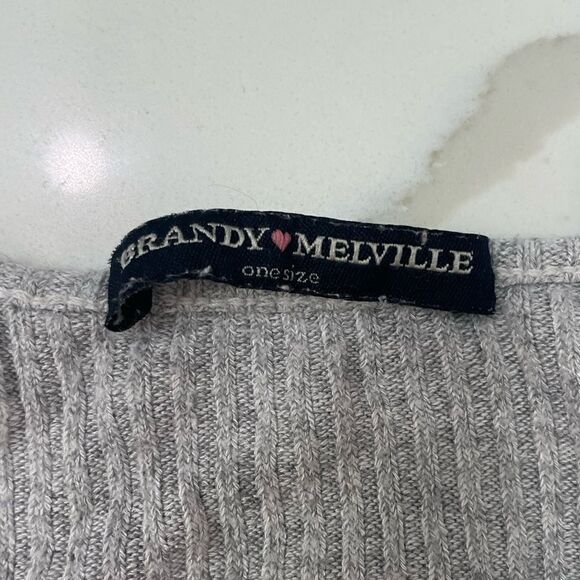 Brandy Melville grey knitted tank top - Picture 2 of 4